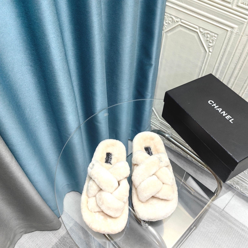 Ch*el slippers
